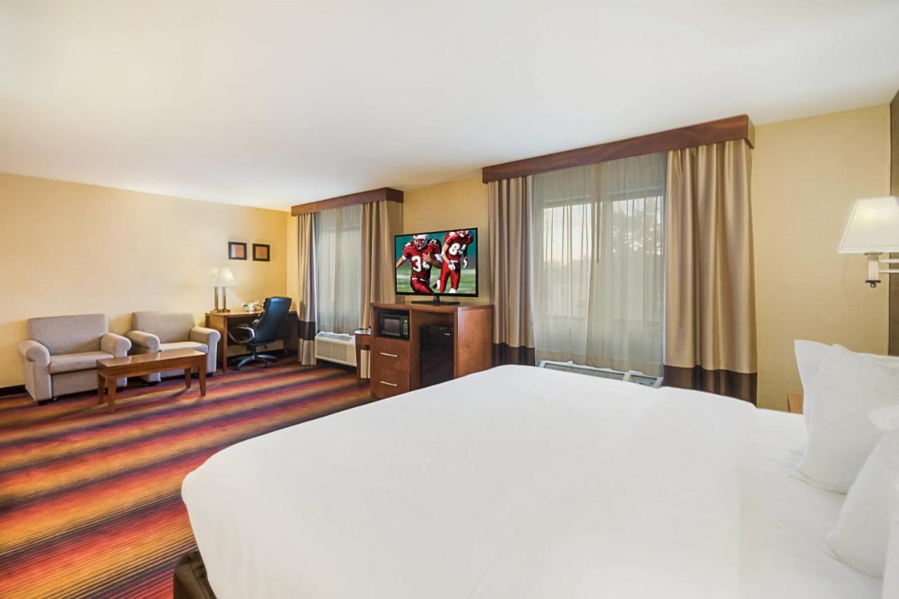 Red Roof Inn Fairfield Fairfield  Dış mekan fotoğraf